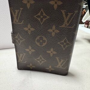 Louis Vuitton Monogram Canvas Monogram Medium Ring Agenda Cover with initials